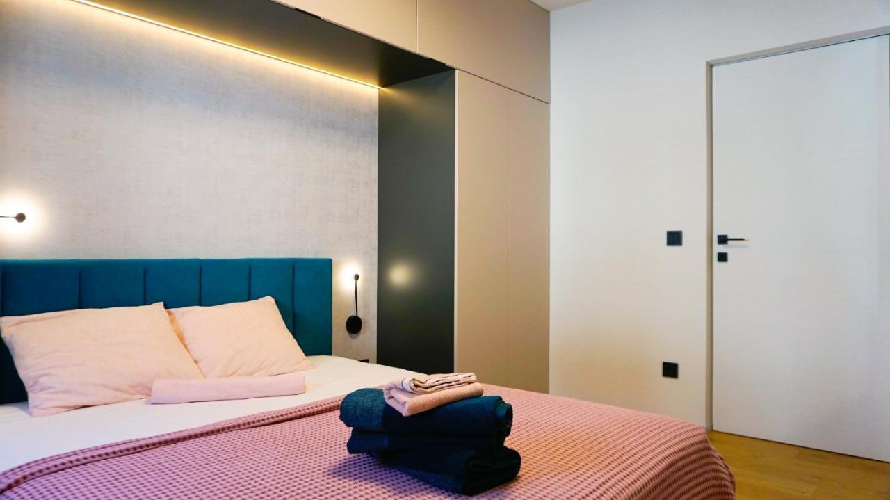 Апартамент Жасмин С Частен Гараж - Jasmin Apartment With Private Garage Varna Eksteriør billede