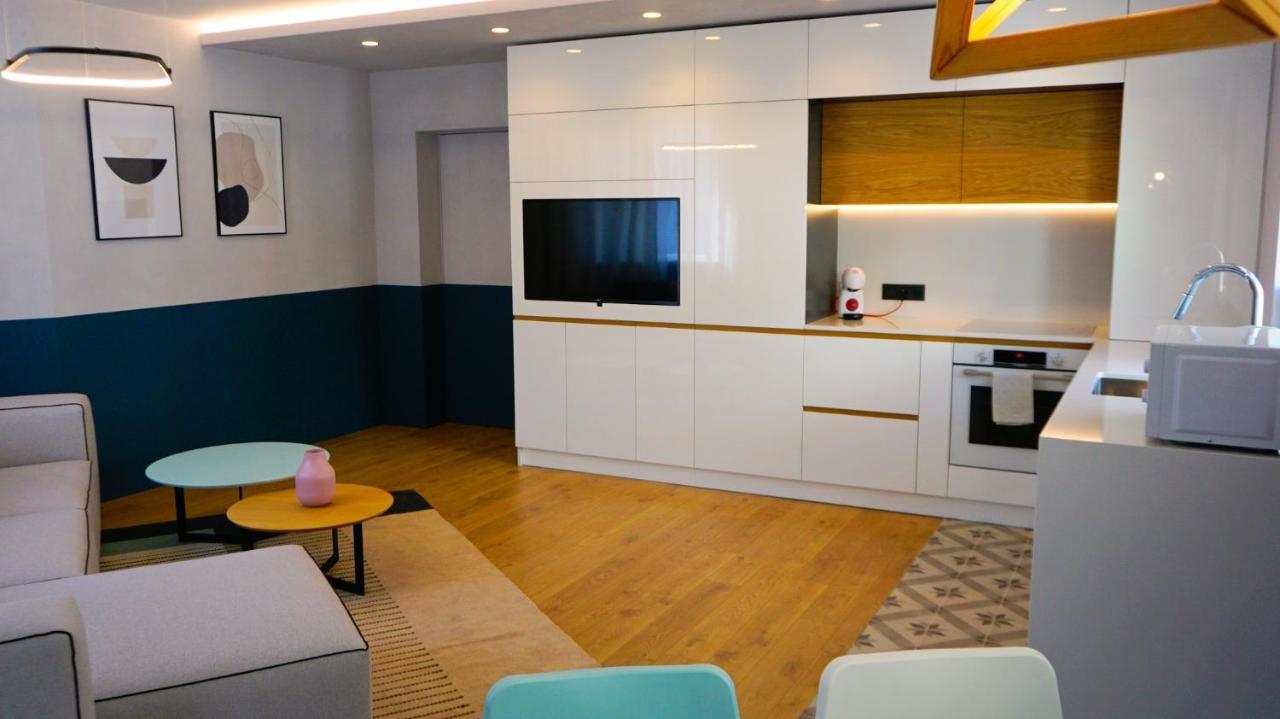 Апартамент Жасмин С Частен Гараж - Jasmin Apartment With Private Garage Varna Eksteriør billede