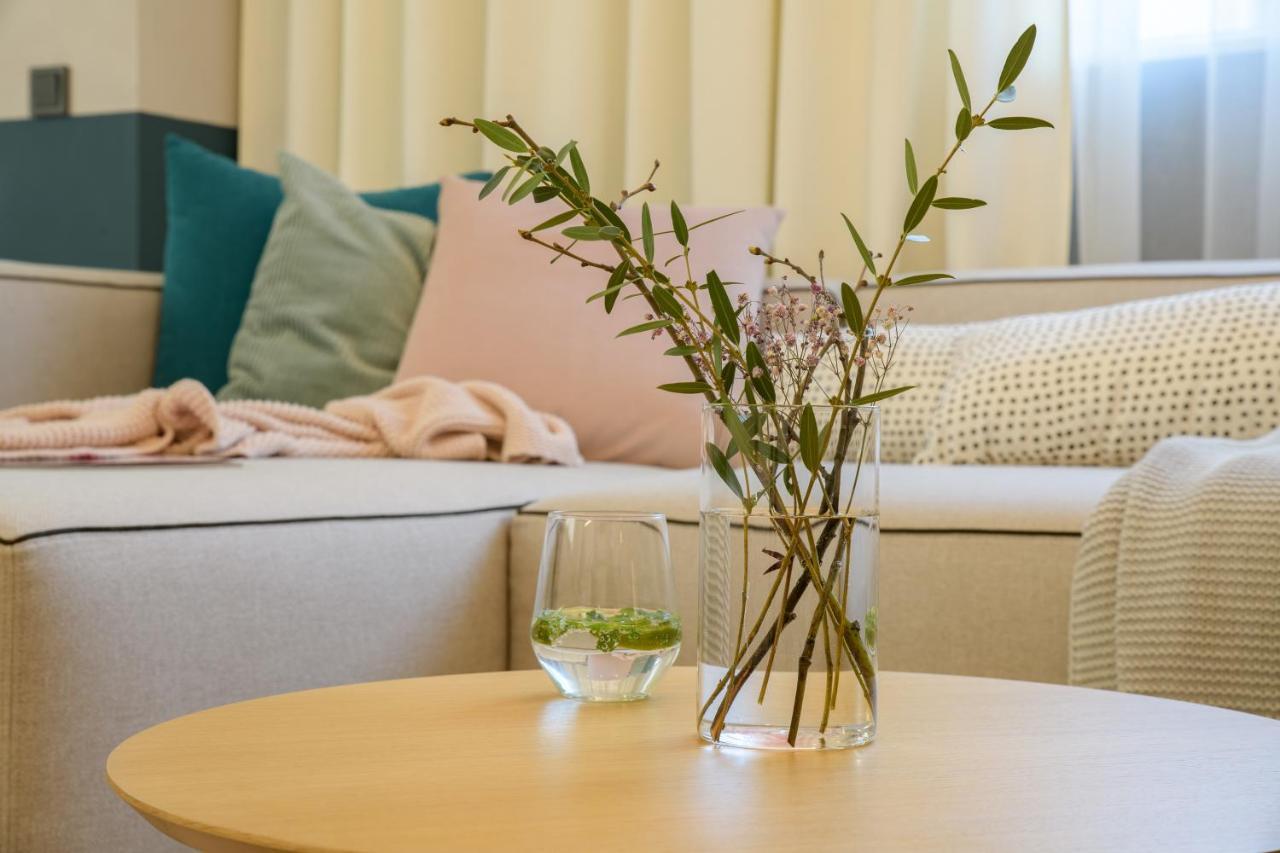 Апартамент Жасмин С Частен Гараж - Jasmin Apartment With Private Garage Varna Eksteriør billede