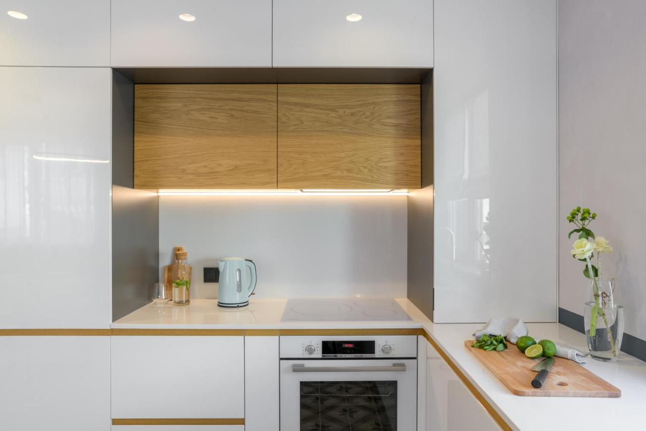 Апартамент Жасмин С Частен Гараж - Jasmin Apartment With Private Garage Varna Eksteriør billede